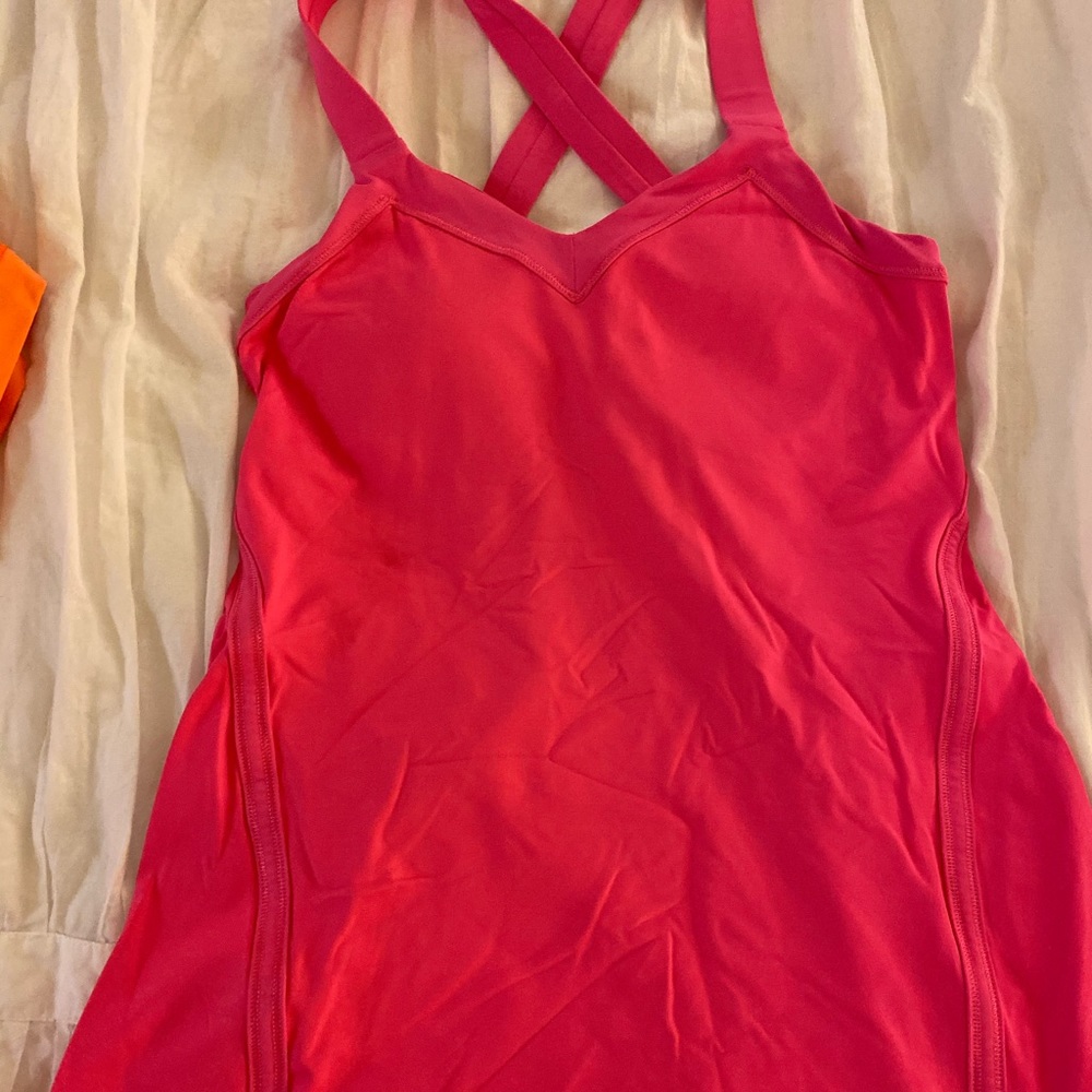 Lululemon padded top